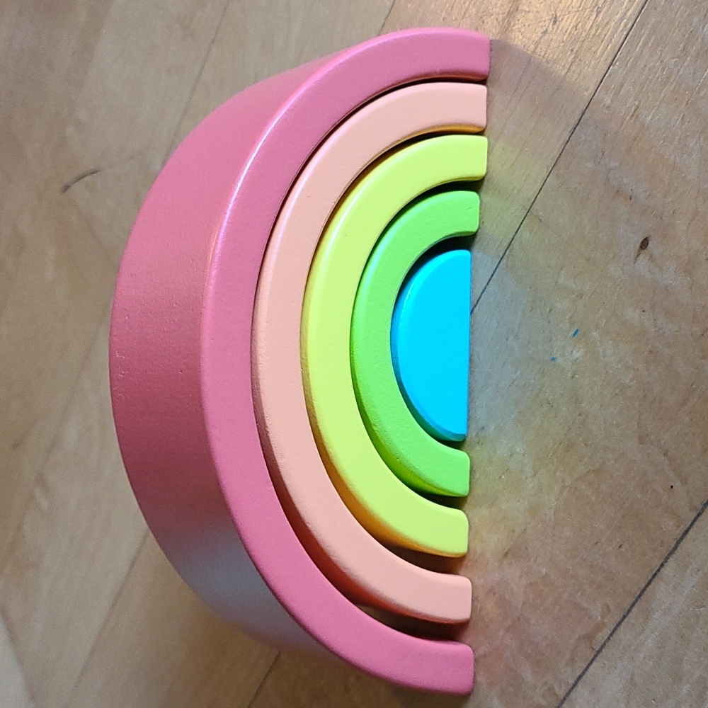 Lovevery Montessori Rainbow Stacker